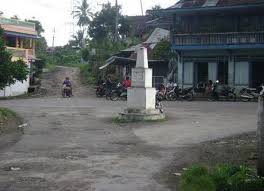 Tugu Tolombukan Thn 2000